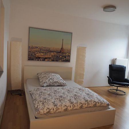 B8 - Just A Private Accommodation Düsseldorf Zewnętrze zdjęcie