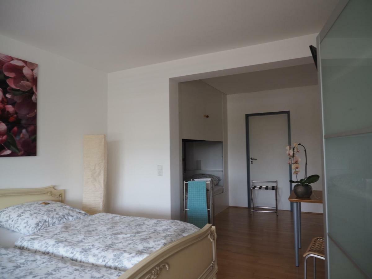 B8 - Just A Private Accommodation Düsseldorf Zewnętrze zdjęcie