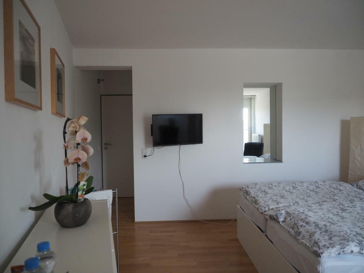 B8 - Just A Private Accommodation Düsseldorf Zewnętrze zdjęcie