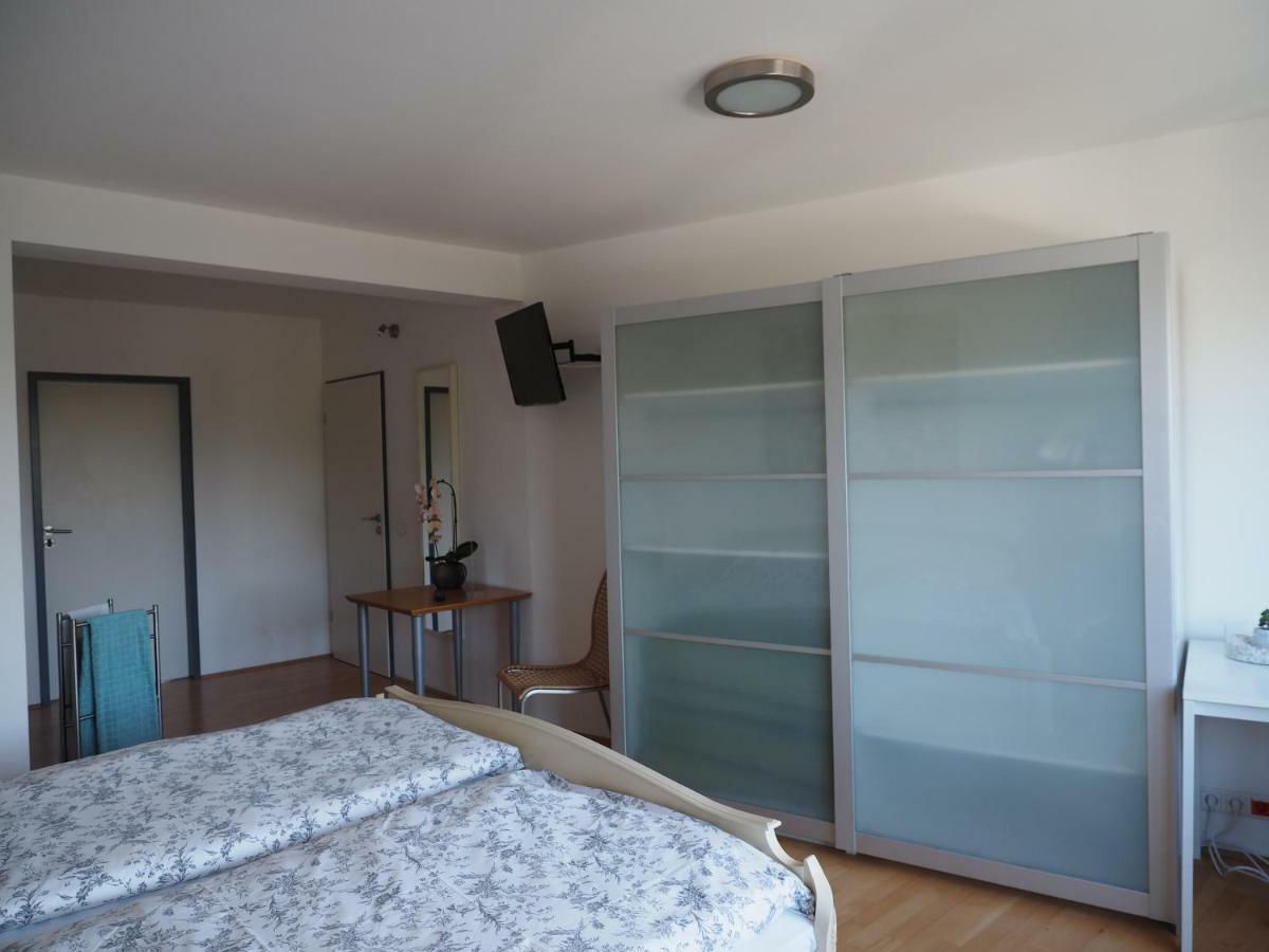 B8 - Just A Private Accommodation Düsseldorf Zewnętrze zdjęcie