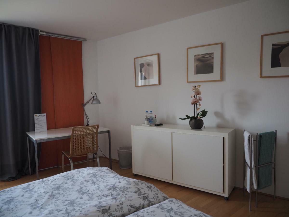 B8 - Just A Private Accommodation Düsseldorf Zewnętrze zdjęcie