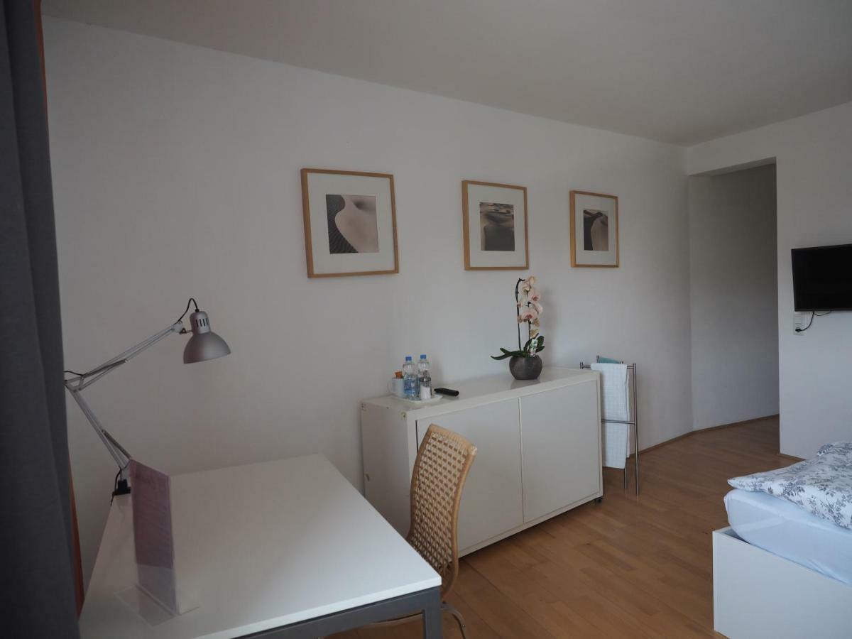 B8 - Just A Private Accommodation Düsseldorf Zewnętrze zdjęcie